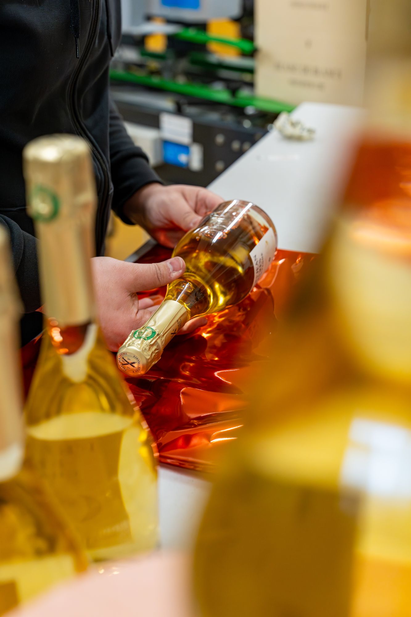 Service d’un champagne en verre pendant un événement Frerejean Frères