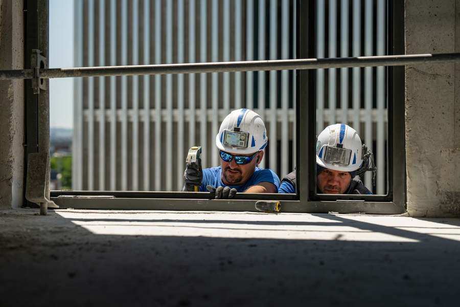 Équipe Soprema au travail sur un chantier